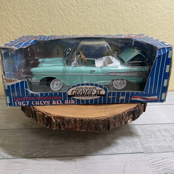 Vintage Chevy Bel Air Die Cast Car in Original Box, #675/5004. 1997 Read - Picture 2 of 12